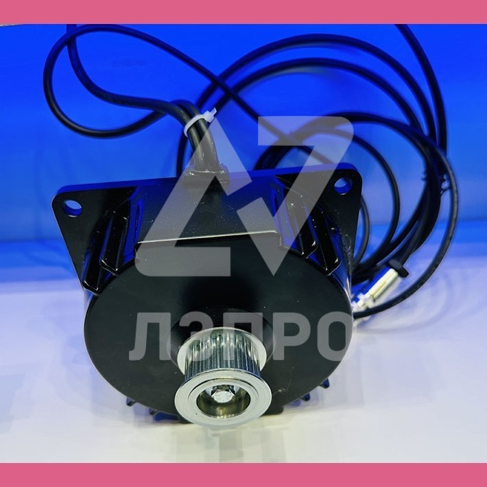 Мотор привода дверей ( 24VDC, 9.0A, 5.0Nm, 146W, 46.6Hz, 280r/min) 140TAST-01G5M44K