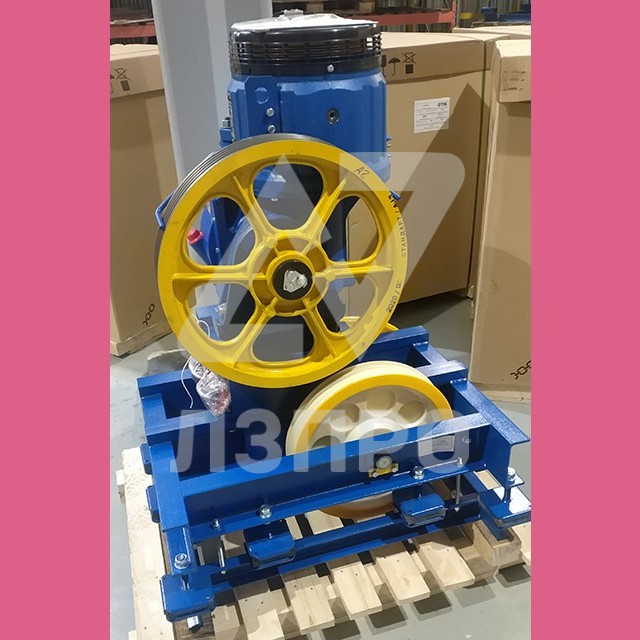 Лебедка лифтовая 13 VTR  ZAA9676B3-1