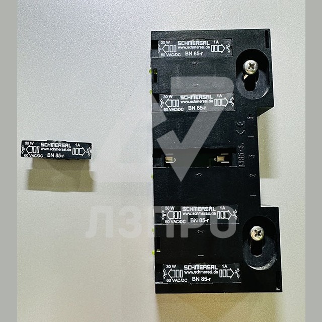 Магнитный герконовый датчик безопасности BN 85-r SCHMERSAL