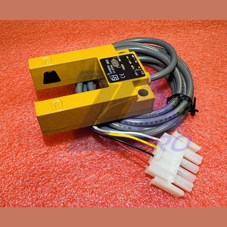 Датчик фотоэлектрический SH-GS3A4