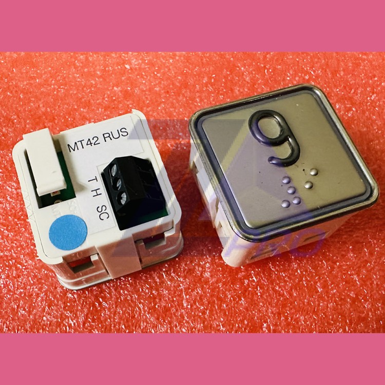 Модуль кнопочный "9" синяя подсветка с шрифтом Брайля MT42 RUS Schaefer ЩЛЗ