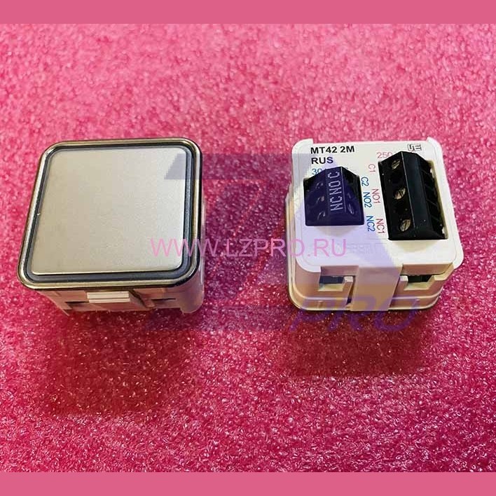 Модуль кнопочный "без символов"  без подсветки MT42 2M RUS Schaefer ЩЛЗ