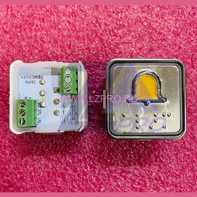 Кнопочный модуль "колокольчик" (без подсветки, с шрифтом Брайля) KA302-BEL-2NC ЩЛЗ