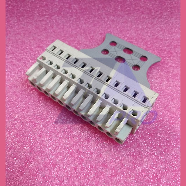 Разъем (розетка) 12-и контактный, шаг 5 мм, "мама" WAGO 231-112/102-000/035-000