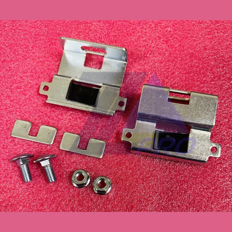 Комплект башмаков дверей AGH-48P000000-0 Fermator