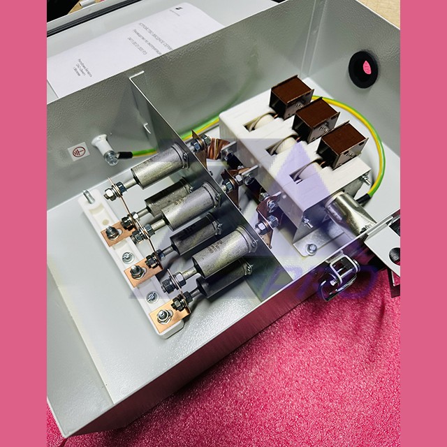 Вводное устройство 80А 380В 50Гц IP30 6 конденсаторов ВУ-1 УХЛ4