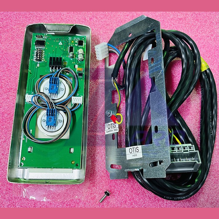 Вызывной пост (две кнопки с двойной красной/белой подсветкой, встроенная плата HBBA DAA26800AN1) ZAA23600AV6 Otis