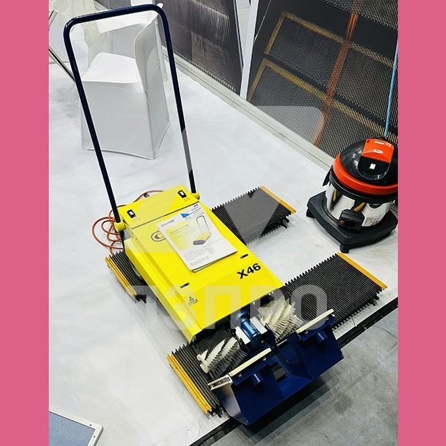 Escalator Cleaner X46 Tornado