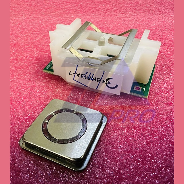 Модуль кнопочный квадратный красная подсветка ВКЛ13А-7 (ВКЛ13А-8) ДС730835661.1