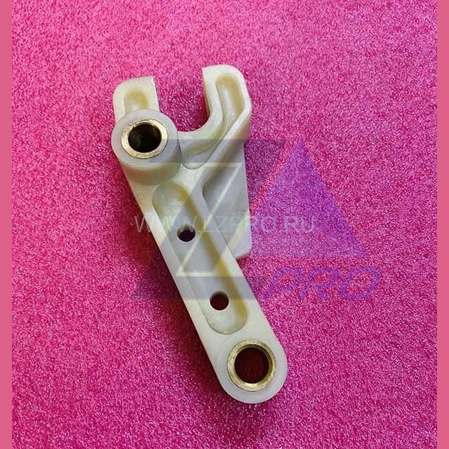 Рычаг отводки двери кабины 0463Б.23.15.240 МЛЗ