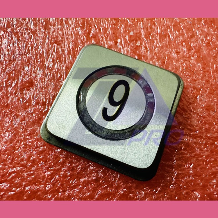 Толкатель квадратный 9 кнопочного модуля ВКЛ13А-7