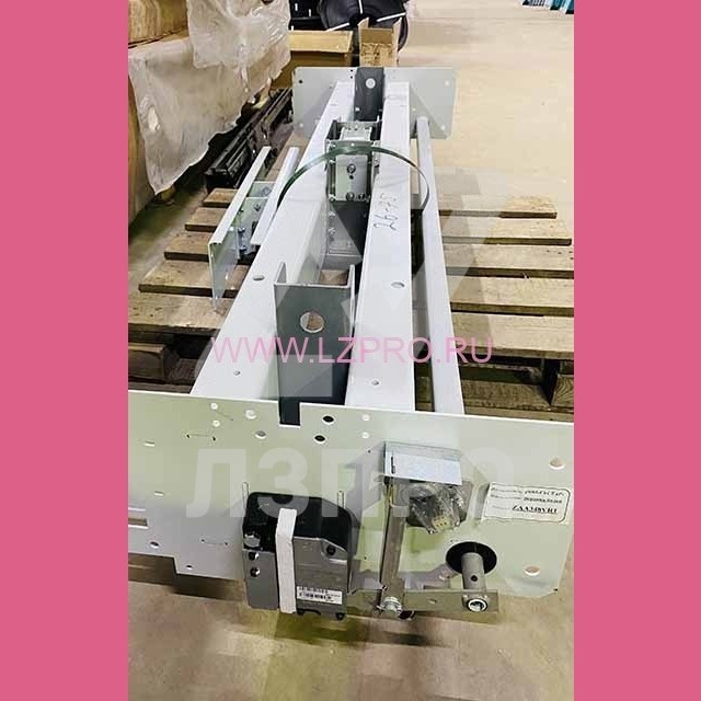 Комплект верхней балки кабины ZAA348VR1 Otis