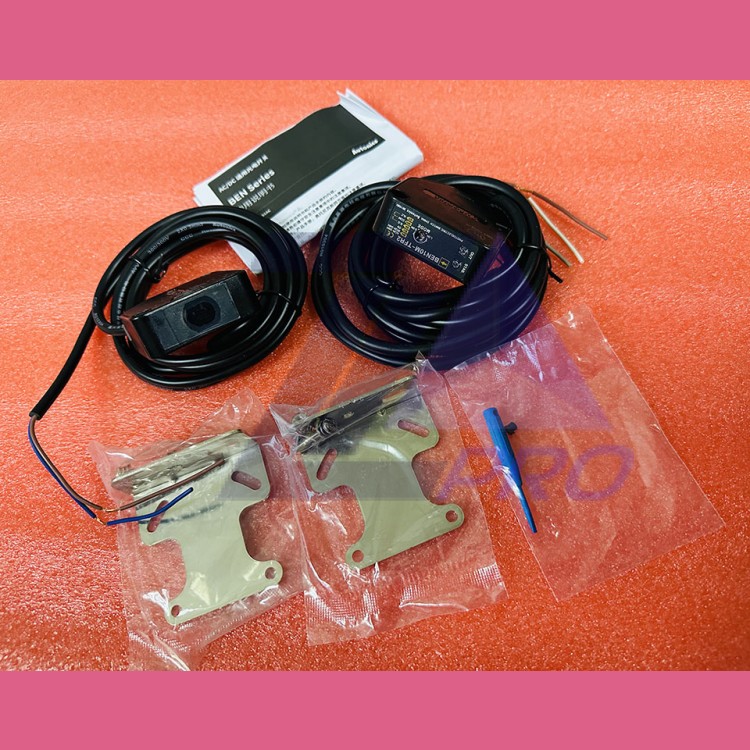 Фотоэлемент (датчик фотоэлектрический) BEN10M-TFR 24-240 VAC/VDC Autonics